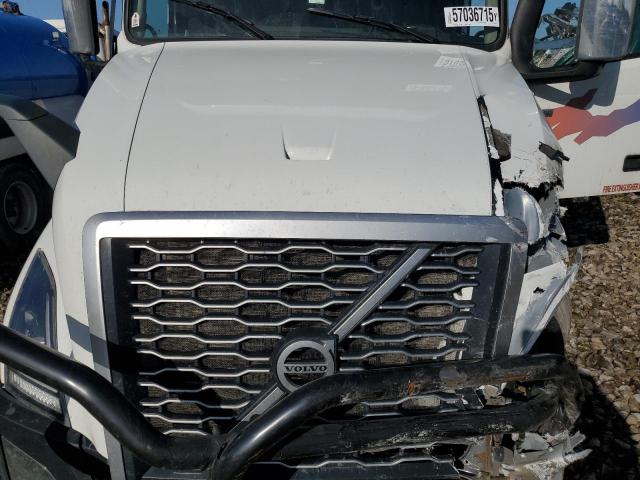 Продажа на аукционе авто 2023 Volvo Vn, vin: 4V4NC9EH8PN327165, номер лота: 57036715