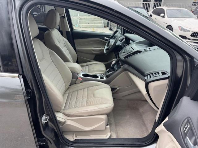 2016 Ford Escape Se მანქანა იყიდება აუქციონზე, vin: 1FMCU0GX4GUC35892, აუქციონის ნომერი: 56607995