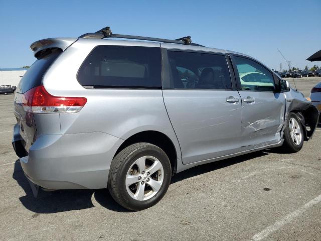 2013 Toyota Sienna Le მანქანა იყიდება აუქციონზე, vin: 5TDKK3DC5DS282857, აუქციონის ნომერი: 57984075