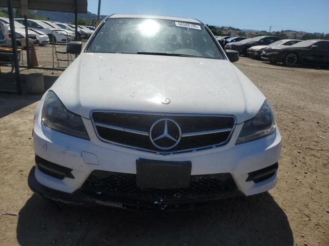 2013 Mercedes-benz C მანქანა იყიდება აუქციონზე, vin: WDDGF4HB1DA851112, აუქციონის ნომერი: 56588195