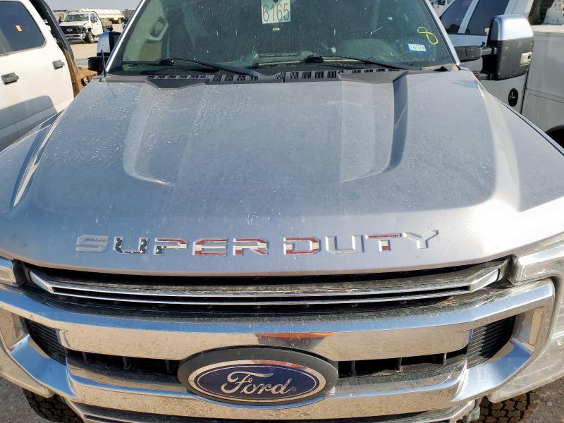 55820765 :رقم المزاد ، 1FT8W3BTXNEF80913 vin ، 2022 Ford F350 Super مزاد بيع