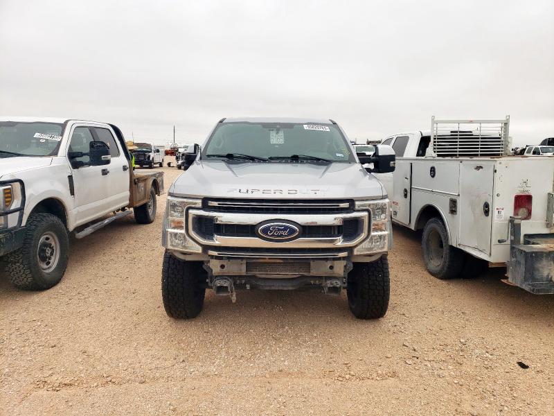 55820765 :رقم المزاد ، 1FT8W3BTXNEF80913 vin ، 2022 Ford F350 Super مزاد بيع