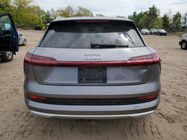 Продажа на аукционе авто 2019 Audi E-tron, vin: WA1LAAGE8KB024677, номер лота: 55128115