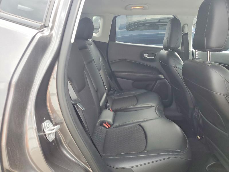 55161066 :رقم المزاد ، 3C4NJDBB7KT594004 vin ، 2019 Jeep Compass مزاد بيع