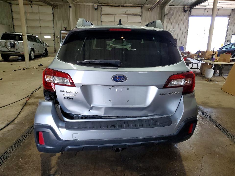 Продажа на аукционе авто 2018 Subaru Outback, vin: 4S4BSAFC2J3204384, номер лота: 53819116