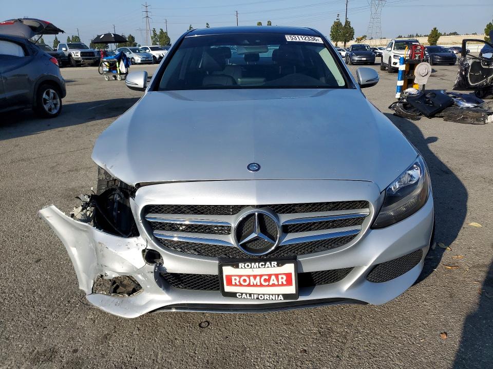 53112336 :رقم المزاد ، 55SWF4KB4GU146748 vin ، 2016 Mercedes-benz C مزاد بيع