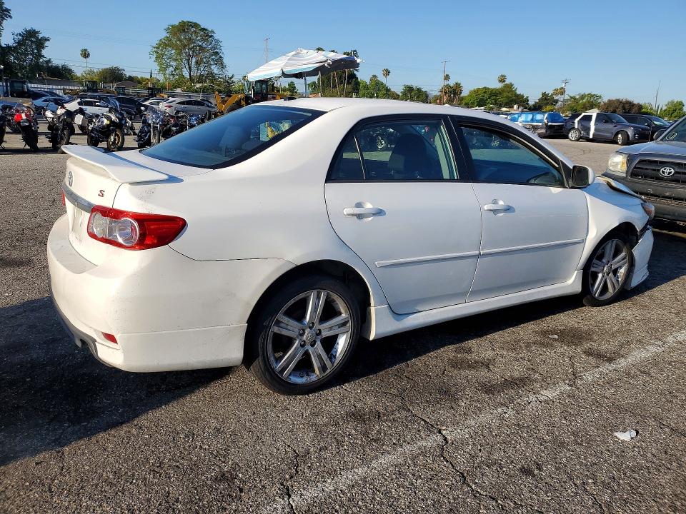 2013 Toyota Corolla მანქანა იყიდება აუქციონზე, vin: 5YFBU4EE5DP094140, აუქციონის ნომერი: 52460566