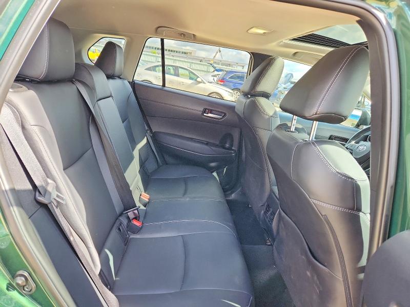 54088796 :رقم المزاد ، 7MUDAABG3NV042414 vin ، 2022 Toyota Corolla Cross مزاد بيع