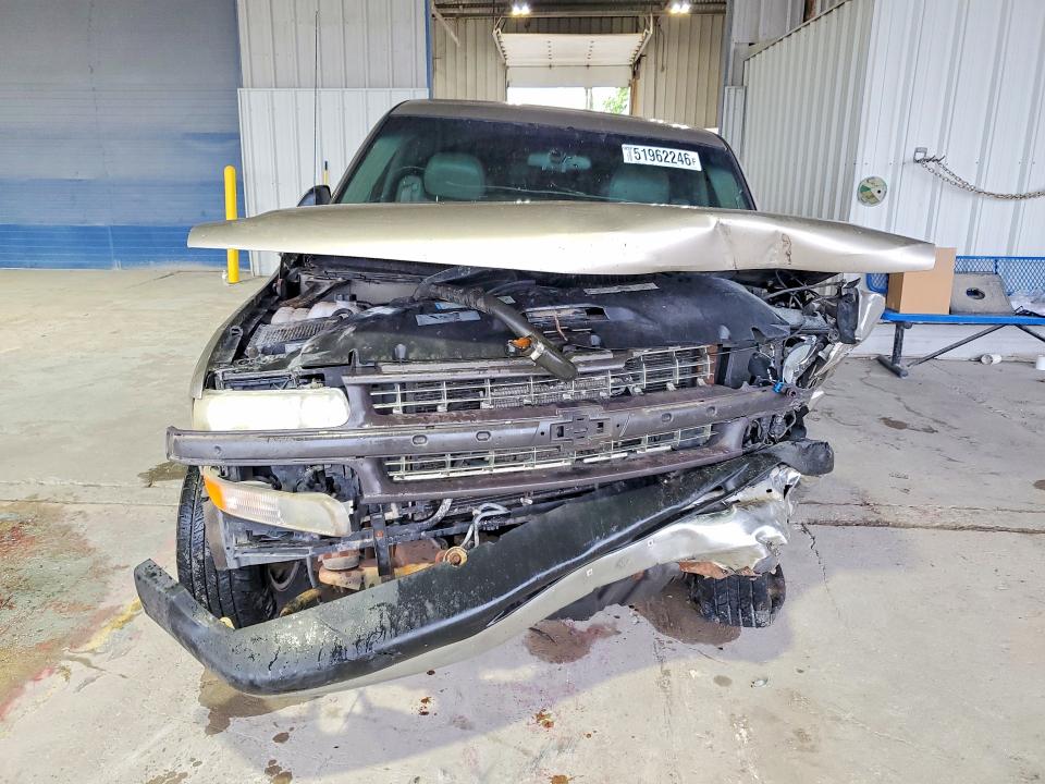 51962246 :رقم المزاد ، 2GCEC19T3Y1310420 vin ، 2000 Chevrolet Silverado مزاد بيع