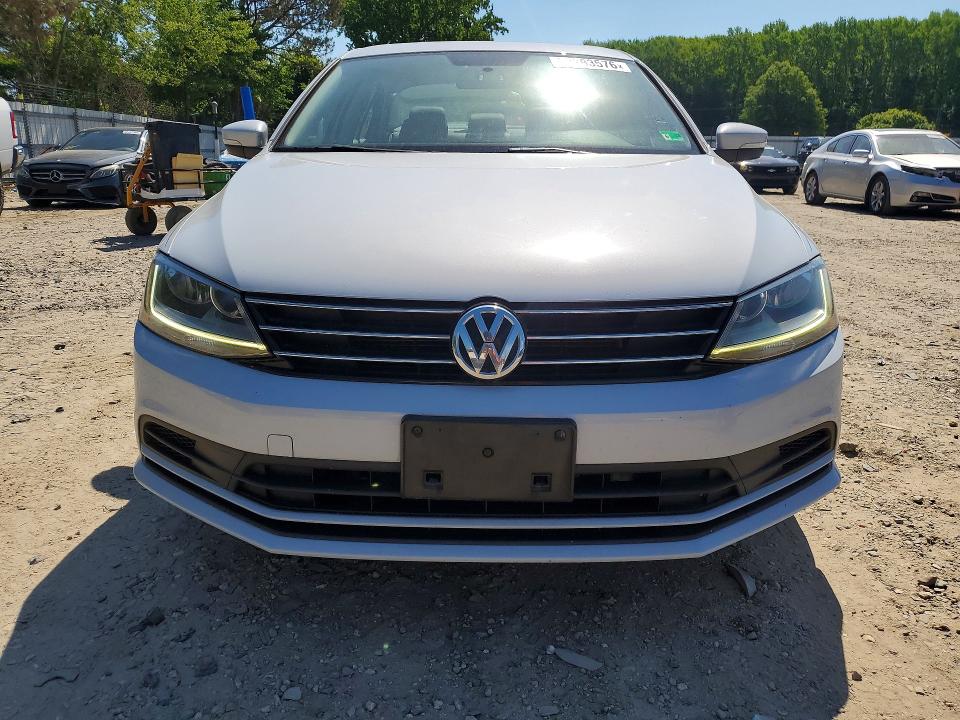 52293576 :رقم المزاد ، 3VWDB7AJ9HM237748 vin ، 2017 Volkswagen Jetta مزاد بيع