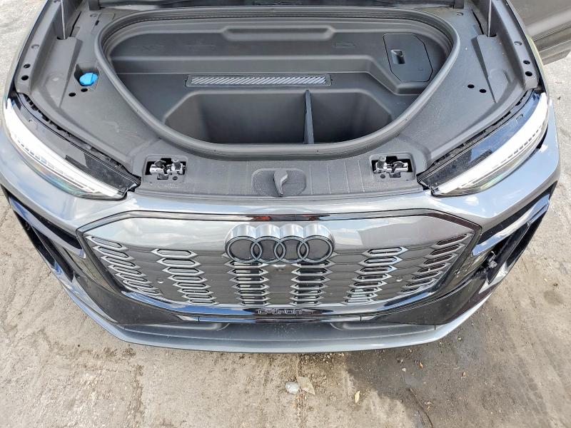 Продаж на аукціоні авто 2025 Audi Sq6 E-tron, vin: WA135BGF3SA057093, номер лоту: 53917626