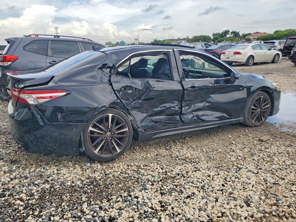 55220806 :رقم المزاد ، 4T1K61AK1LU952494 vin ، 2020 Toyota Camry مزاد بيع