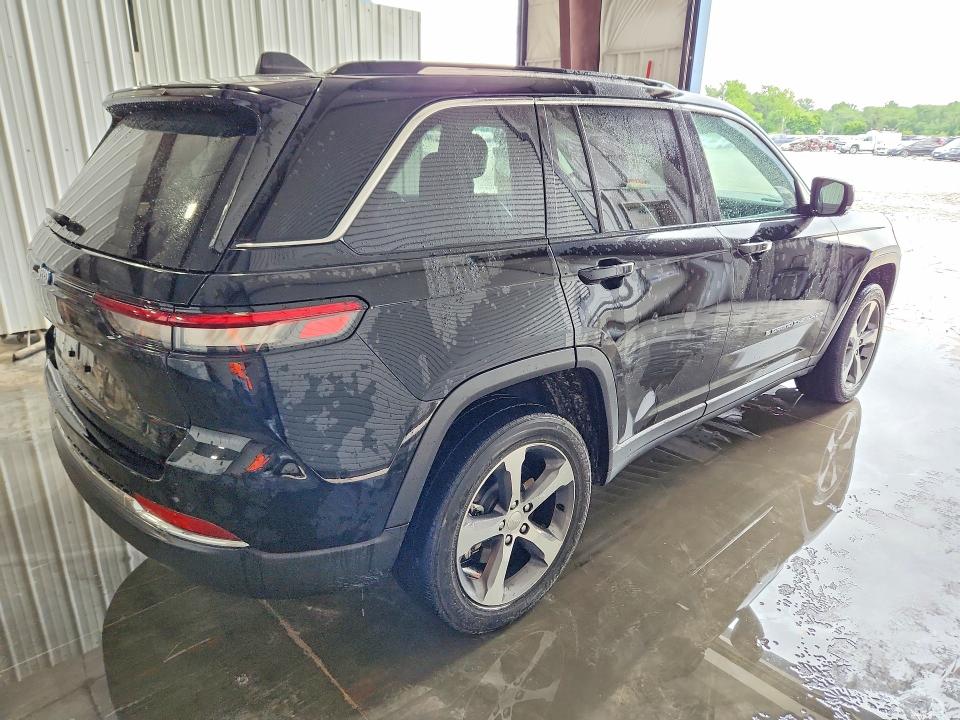 53817286 :رقم المزاد ، 1C4RJYB67N8757782 vin ، 2022 Jeep Grand Cherokee مزاد بيع