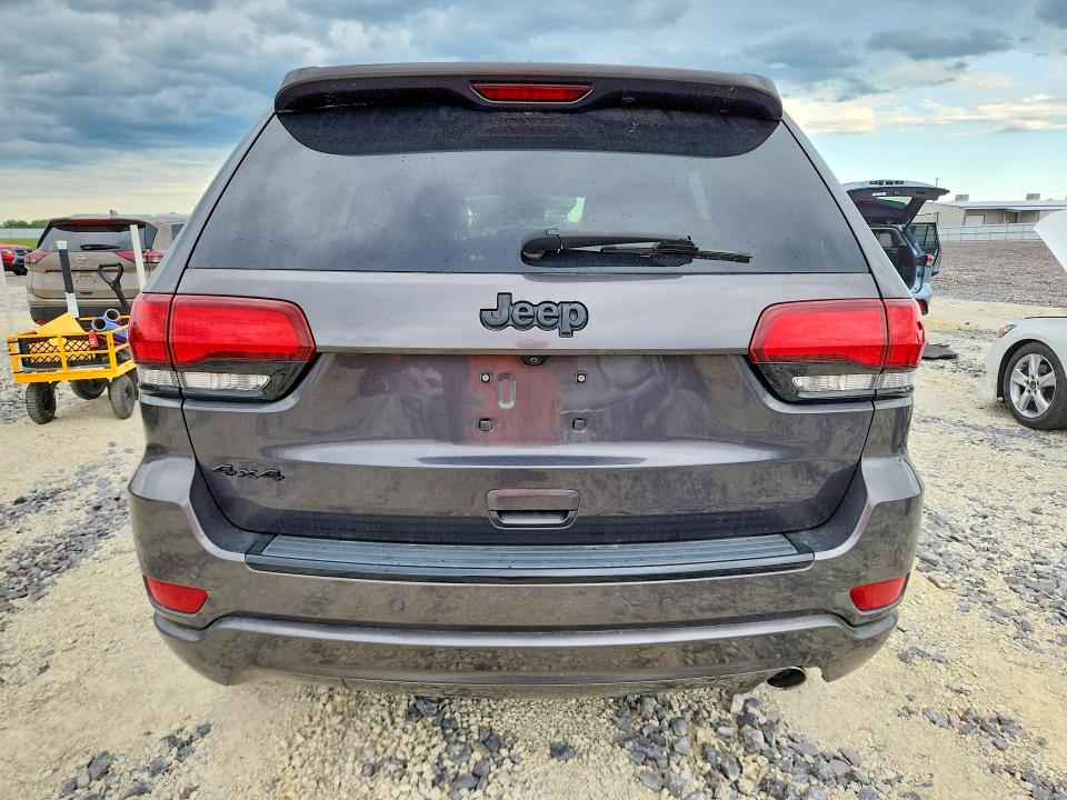 53033176 :رقم المزاد ، 1C4RJFAG6JC335363 vin ، 2018 Jeep Grand Cherokee مزاد بيع