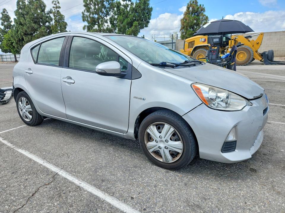 55039936 :رقم المزاد ، JTDKDTB32C1506871 vin ، 2012 Toyota Prius C مزاد بيع