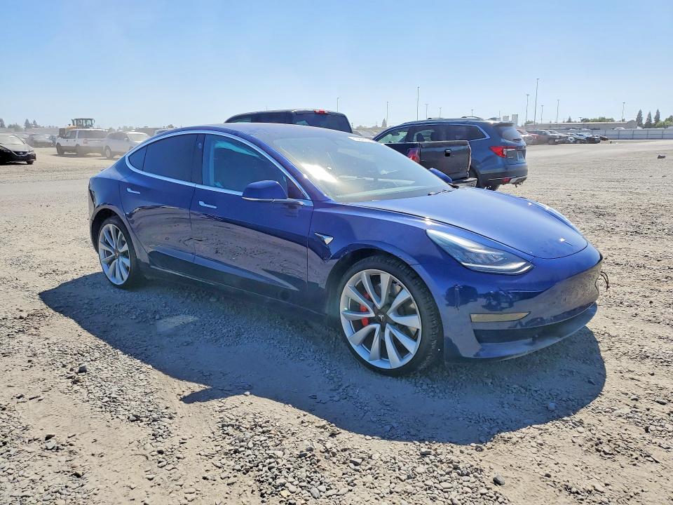 2018 Tesla Model 3 მანქანა იყიდება აუქციონზე, vin: 5YJ3E1EB5JF083989, აუქციონის ნომერი: 53936136