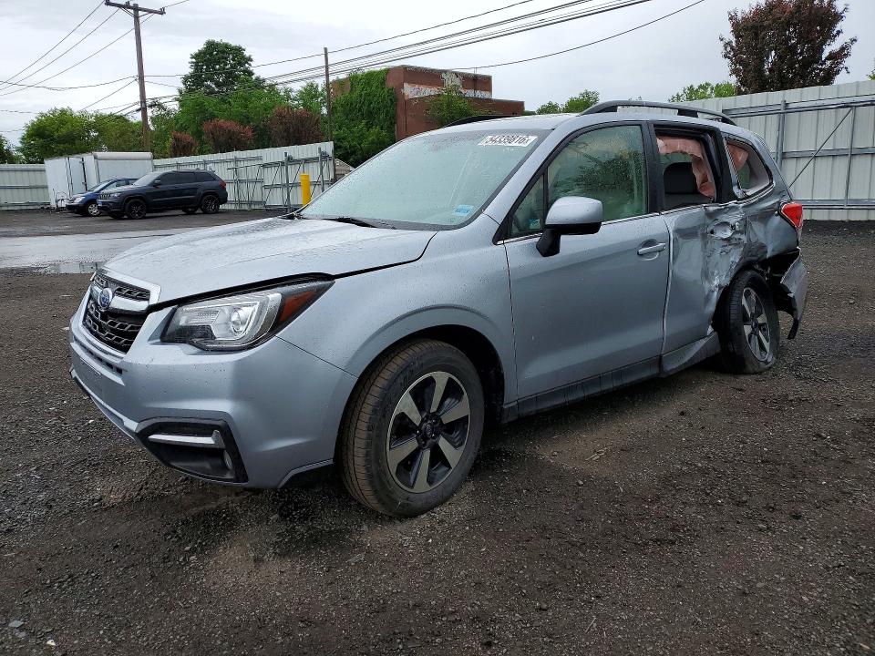 Продаж на аукціоні авто 2018 Subaru Forester, vin: JF2SJARC1JH448258, номер лоту: 54339816