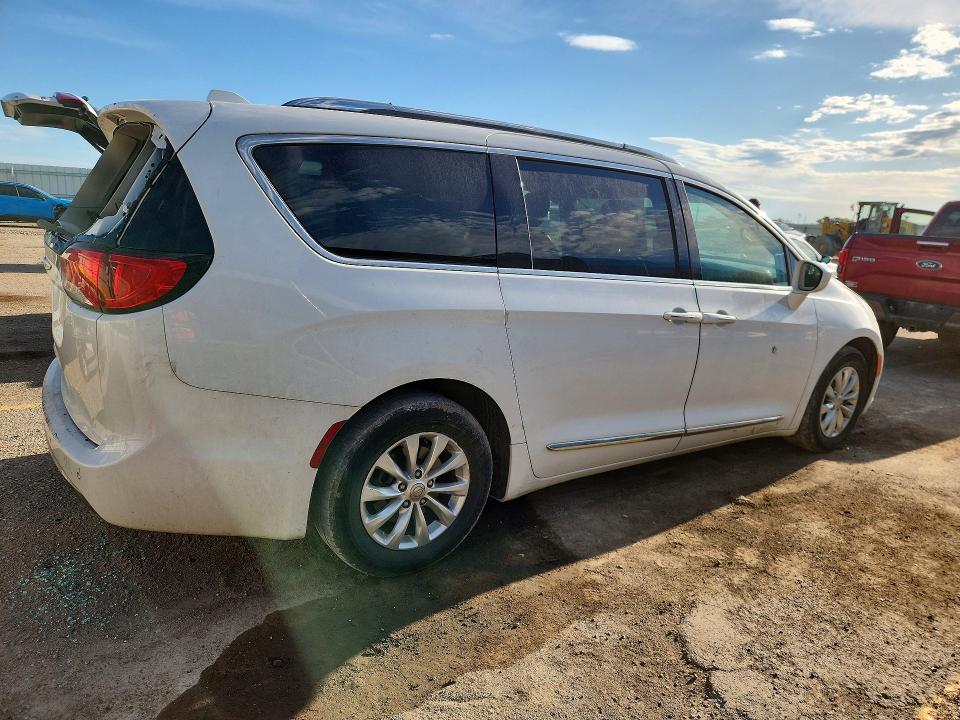 Продажа на аукционе авто 2018 Chrysler Pacifica, vin: 2C4RC1BG0JR163334, номер лота: 52014746