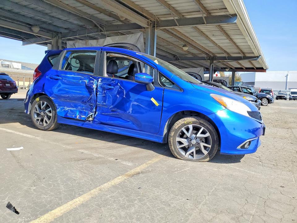 2015 Nissan Versa Note მანქანა იყიდება აუქციონზე, vin: 3N1CE2CP0FL427745, აუქციონის ნომერი: 53278246