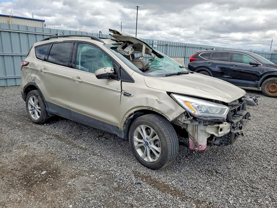 2018 Ford Escape მანქანა იყიდება აუქციონზე, vin: 1FMCU9HD3JUB31765, აუქციონის ნომერი: 53948016