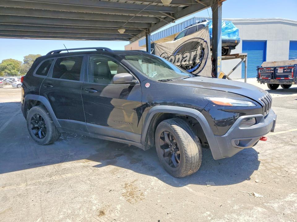 54366976 :رقم المزاد ، 1C4PJMBS7FW770039 vin ، 2015 Jeep Cherokee مزاد بيع
