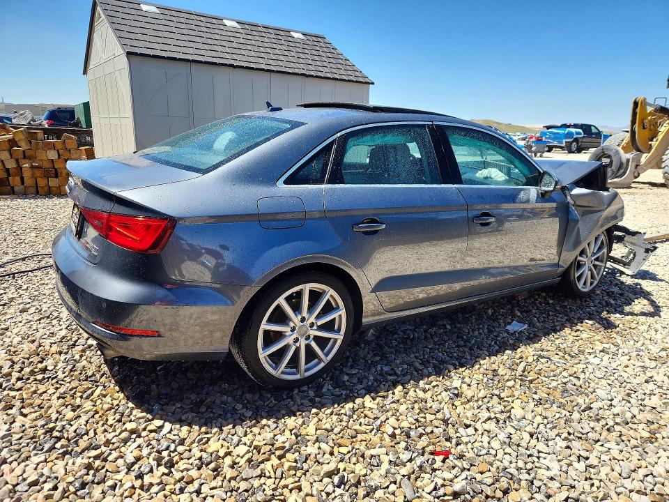Продаж на аукціоні авто 2015 Audi A3, vin: WAUEFGFFXF1058626, номер лоту: 50956656