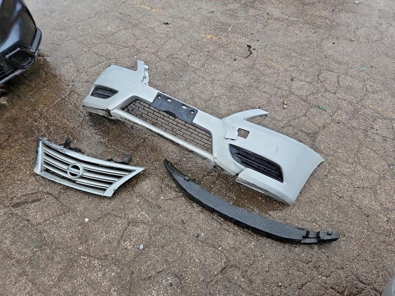 2015 Nissan Sentra მანქანა იყიდება აუქციონზე, vin: 3N1AB7AP1FY233373, აუქციონის ნომერი: 51703396