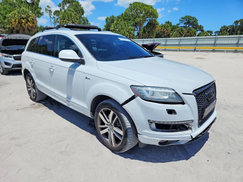 Продажа на аукционе авто 2015 Audi Q7, vin: WA1LGAFE4FD023598, номер лота: 52999256