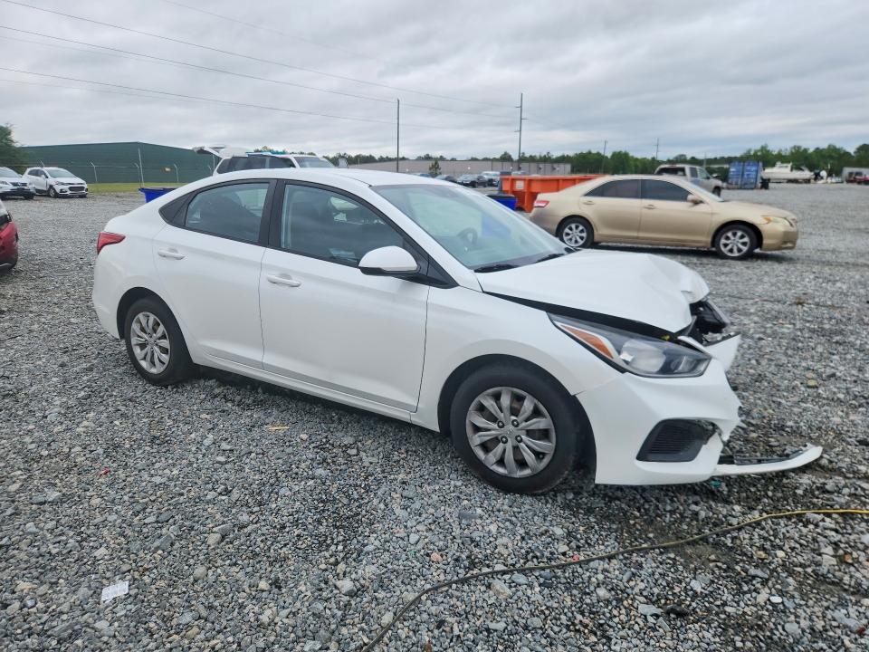 2020 Hyundai Accent მანქანა იყიდება აუქციონზე, vin: 3KPC24A64LE115827, აუქციონის ნომერი: 52818886