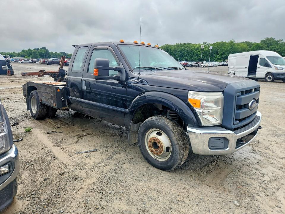 54301776 :رقم المزاد ، 1FD8X3G66GEC74709 vin ، 2016 Ford F350 مزاد بيع