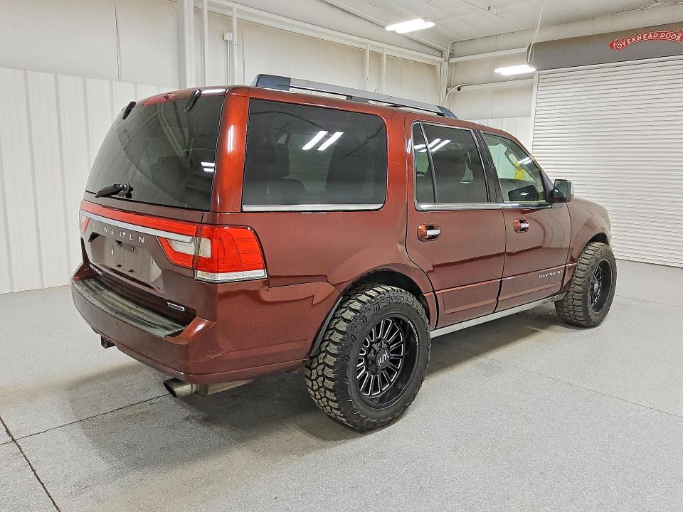 51183646 :رقم المزاد ، 5LMJJ2JT5FEJ10410 vin ، 2015 Lincoln Townhouse Navigator مزاد بيع