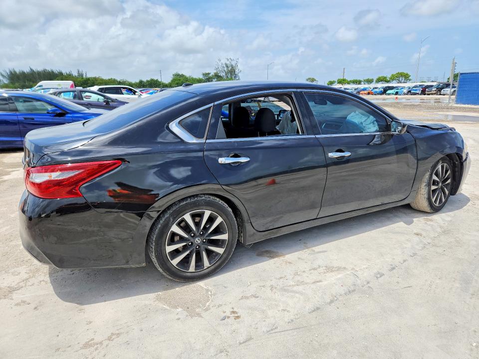 Продаж на аукціоні авто 2018 Nissan Altima, vin: 1N4AL3AP2JC261564, номер лоту: 55209886
