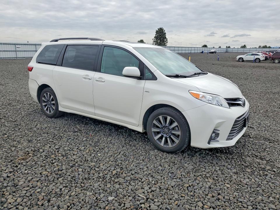 54509726 :رقم المزاد ، 5TDDZ3DC9KS216040 vin ، 2019 Toyota Sienna مزاد بيع