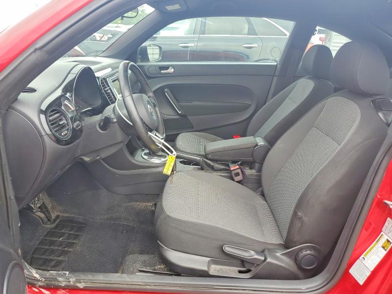 Продажа на аукционе авто 2018 Volkswagen Beetle, vin: 3VWFD7AT8JM708704, номер лота: 52836116