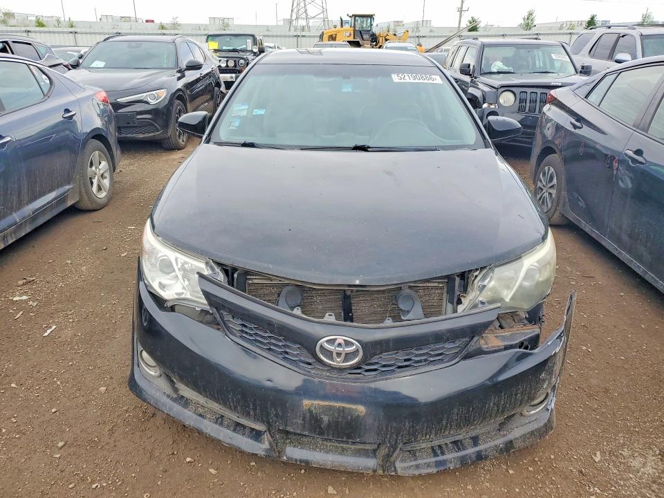 52190886 :رقم المزاد ، 4T1BF1FK3EU360025 vin ، 2014 Toyota Camry مزاد بيع