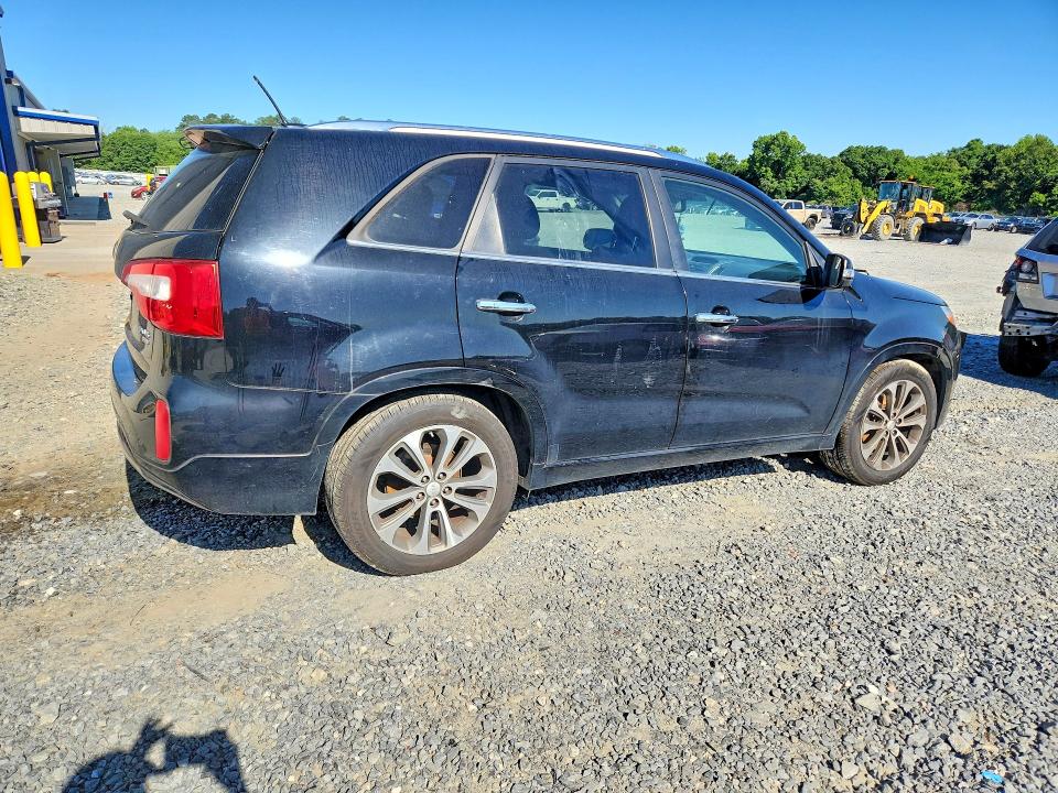 Продажа на аукционе авто 2015 Kia Sorento, vin: 5XYKW4A73FG561970, номер лота: 52837816