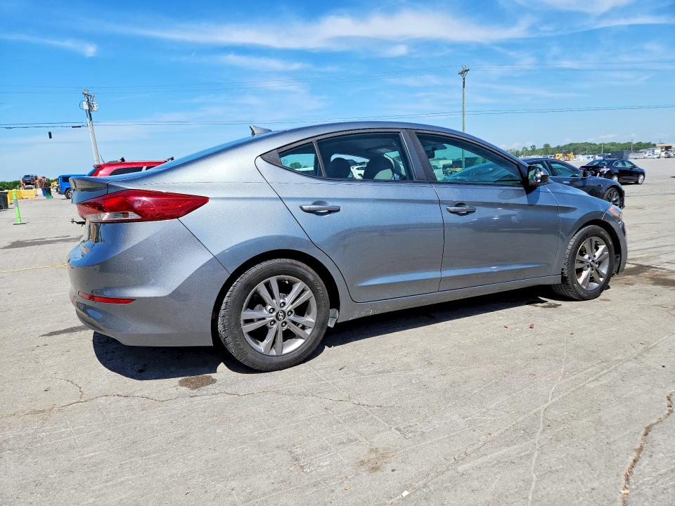 52151236 :رقم المزاد ، KMHD84LF3HU372868 vin ، 2017 Hyundai Elantra مزاد بيع