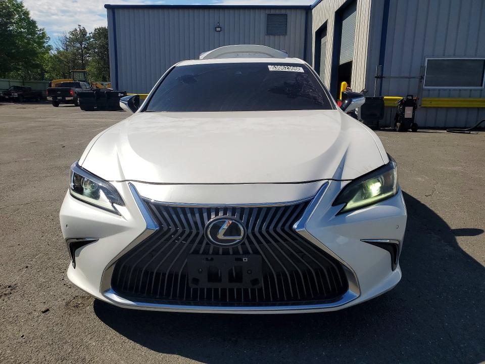 Продажа на аукционе авто 2020 Lexus Es, vin: 58ADZ1B16LU065939, номер лота: 53062306