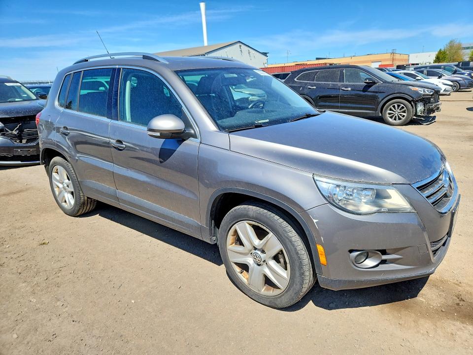 53227126 :رقم المزاد ، WVGBV7AX2AW523397 vin ، 2010 Volkswagen Tiguan مزاد بيع