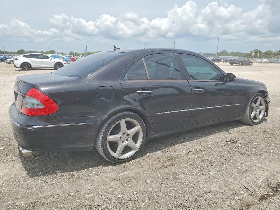 2008 Mercedes-benz E მანქანა იყიდება აუქციონზე, vin: WDBUF56X88B279522, აუქციონის ნომერი: 52988086