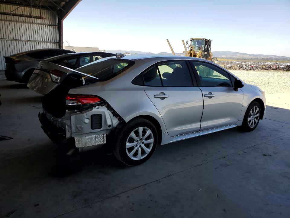 54833686 :رقم المزاد ، 5YFEPMAE4NP308028 vin ، 2022 Toyota Corolla مزاد بيع