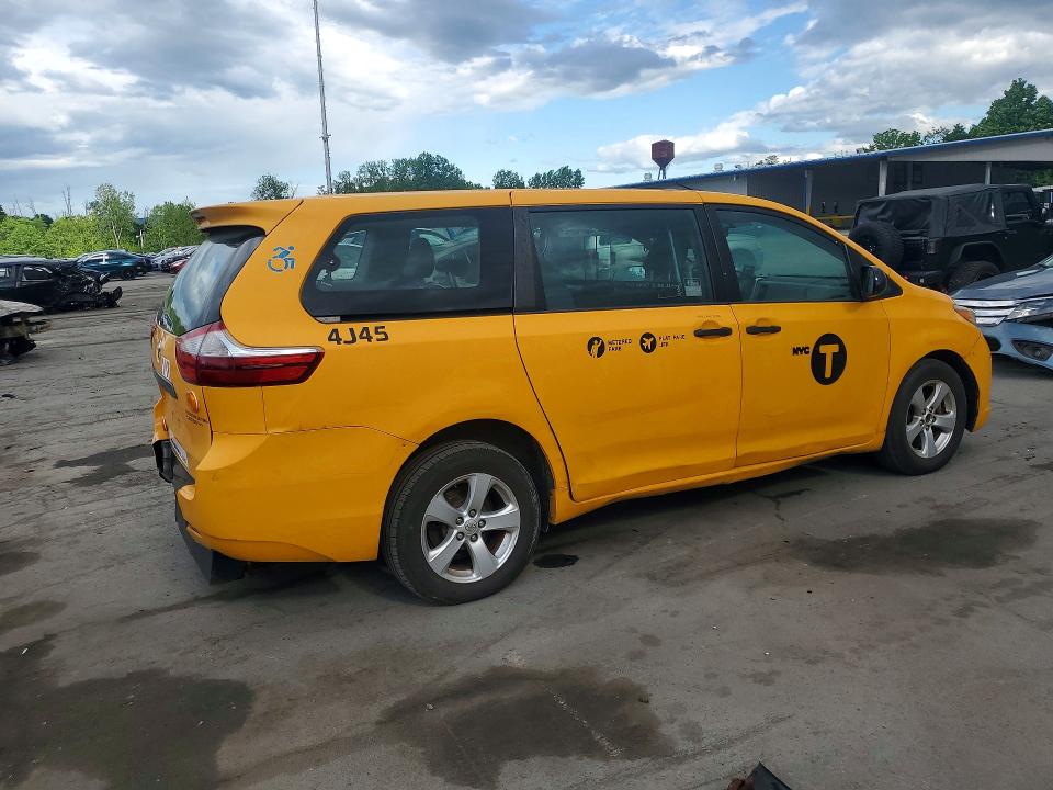 55360556 :رقم المزاد ، 5TDZZ3DC6HS876342 vin ، 2017 Toyota Sienna مزاد بيع