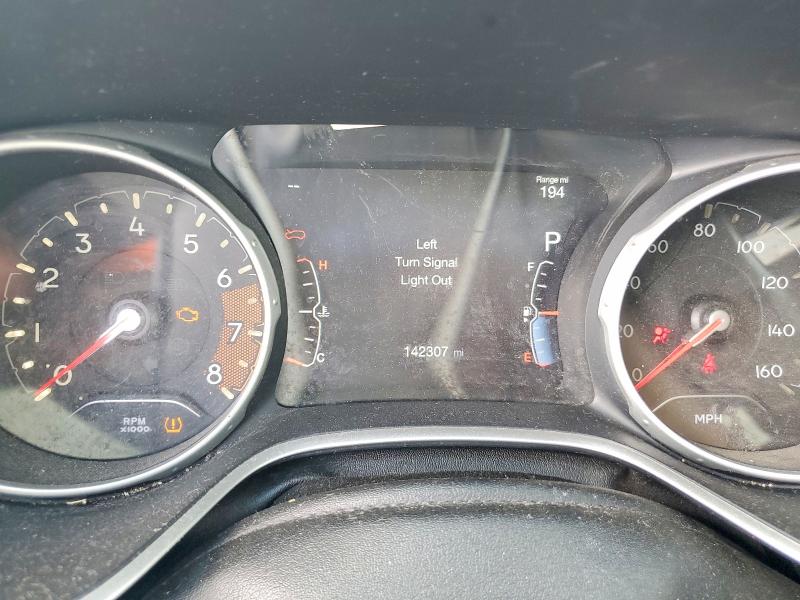 52417886 :رقم المزاد ، 3C4NJDCB1JT367193 vin ، 2018 Jeep Compass مزاد بيع