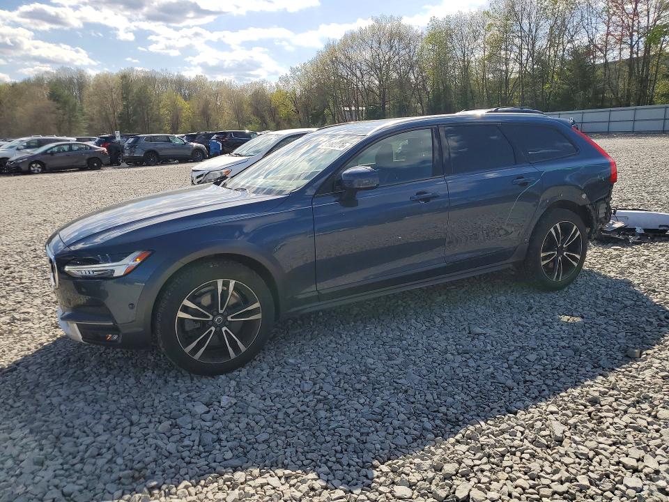 Продажа на аукционе авто 2018 Volvo V90 Cross Country, vin: YV4102NK7J1028168, номер лота: 51982276
