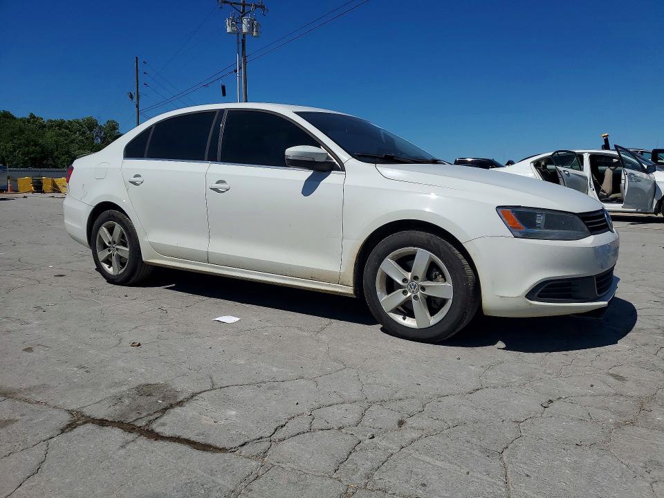 52430996 :رقم المزاد ، 3VWLL7AJ4EM419359 vin ، 2014 Volkswagen Jetta مزاد بيع