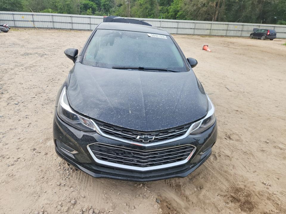 50981936 :رقم المزاد ، 1G1BF5SM1J7242320 vin ، 2018 Chevrolet Cruze مزاد بيع
