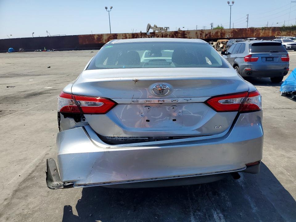 Продажа на аукционе авто 2018 Toyota Camry, vin: 4T1B11HK4JU635567, номер лота: 52522026