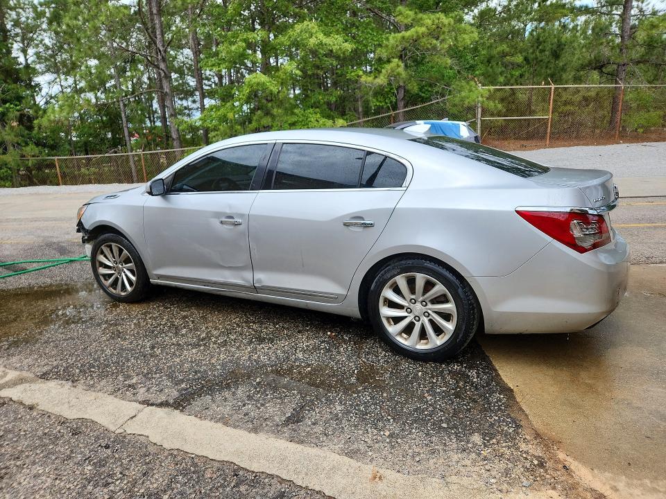 2015 Buick Lacrosse მანქანა იყიდება აუქციონზე, vin: 1G4GA5G33FF151490, აუქციონის ნომერი: 53303726