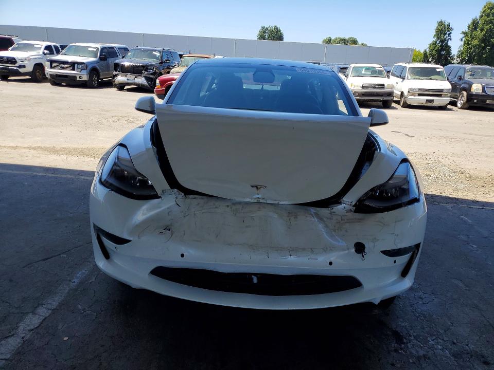 2022 Tesla Model 3 მანქანა იყიდება აუქციონზე, vin: 5YJ3E1EA8NF121387, აუქციონის ნომერი: 54013366