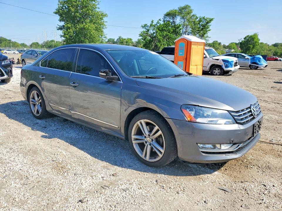 Продажа на аукционе авто 2013 Volkswagen Passat, vin: 1VWCN7A34DC120837, номер лота: 52714196